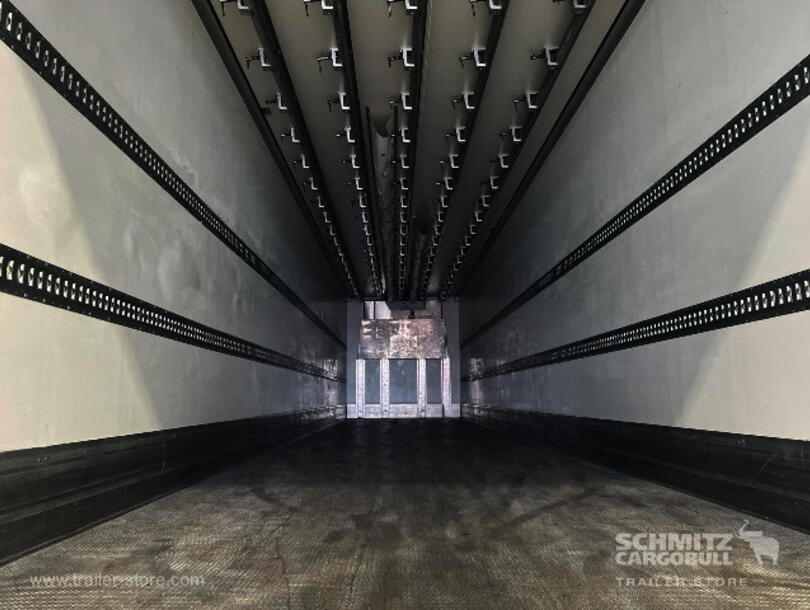 Krone - Reefer meat hanging Insulated/refrigerated box (2)