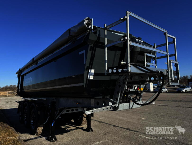 Schmitz Cargobull - stalen halfpipe Kipper (2)