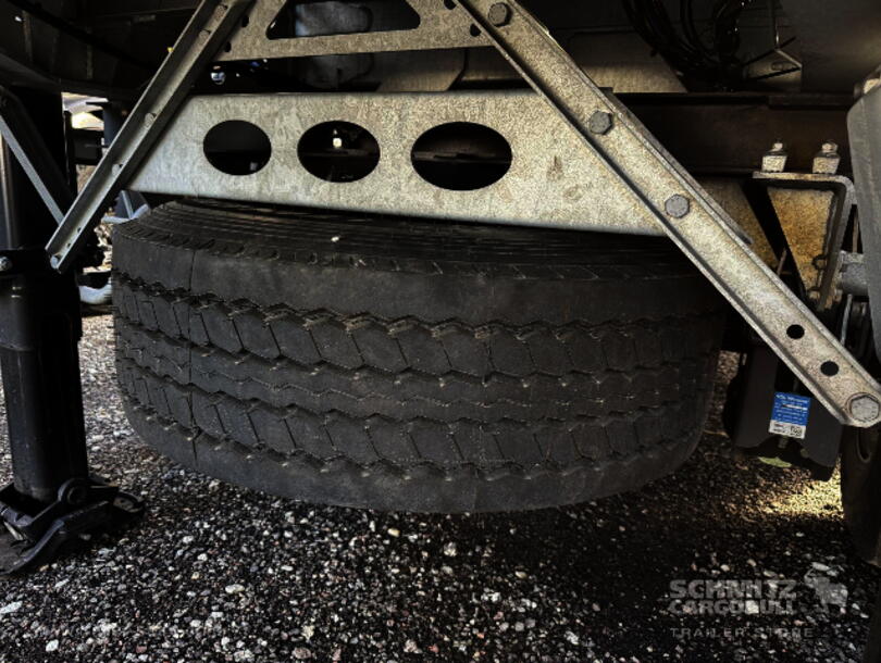 Schmitz Cargobull - stalen halfpipe Kipper (8)