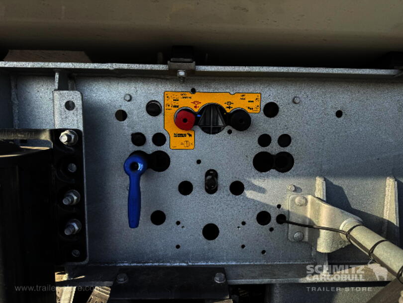 Schmitz Cargobull - stalen halfpipe Kipper (12)