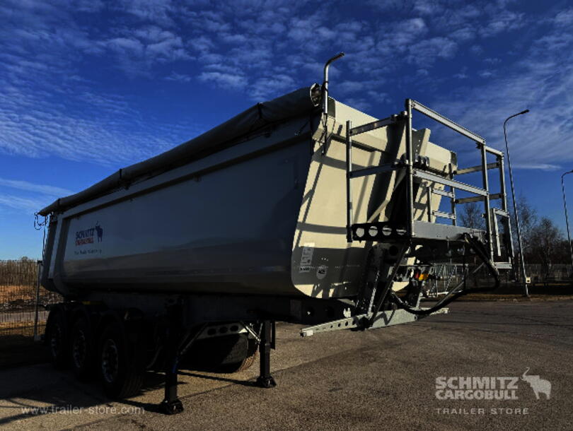 Schmitz Cargobull - stalen halfpipe Kipper (2)