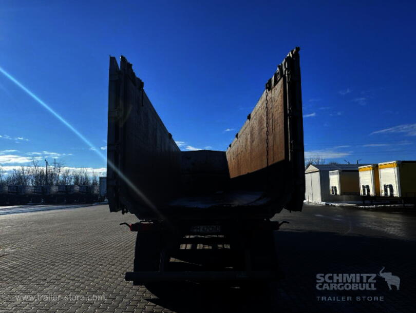 Schmitz Cargobull - stalen halfpipe Kipper (6)