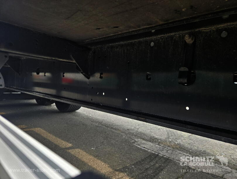 Krone - Schiebeplane Mega (9)