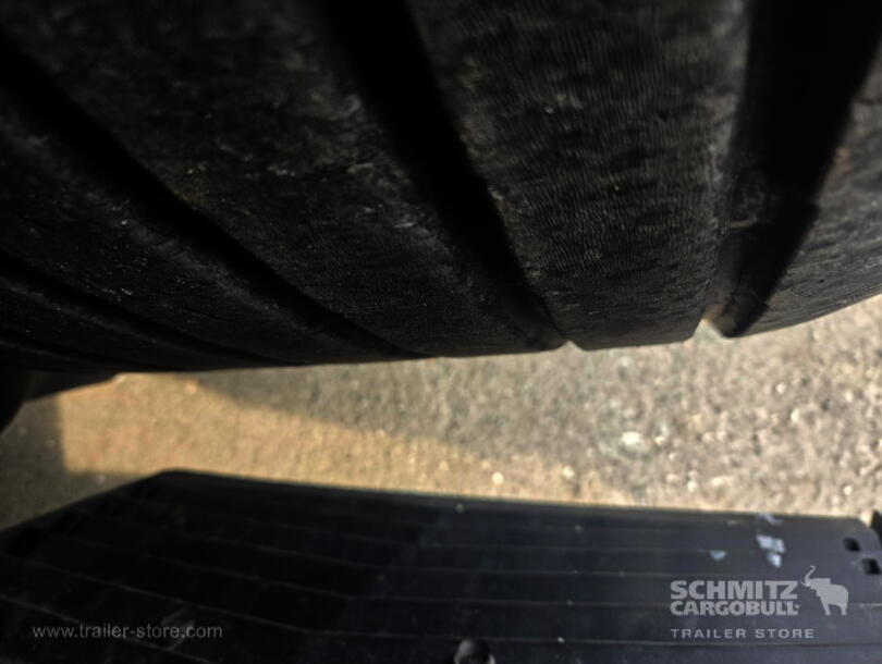 Krone - Schiebeplane Mega (13)