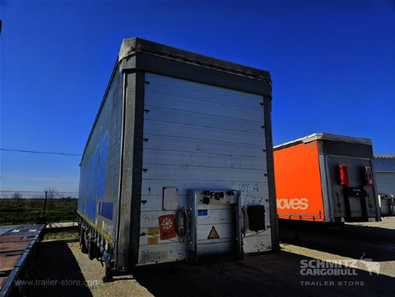 Schmitz Cargobull - Mega Curtainsider