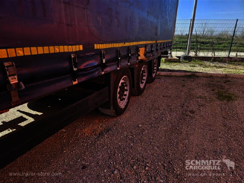 Schmitz Cargobull - Mega Curtainsider (5)