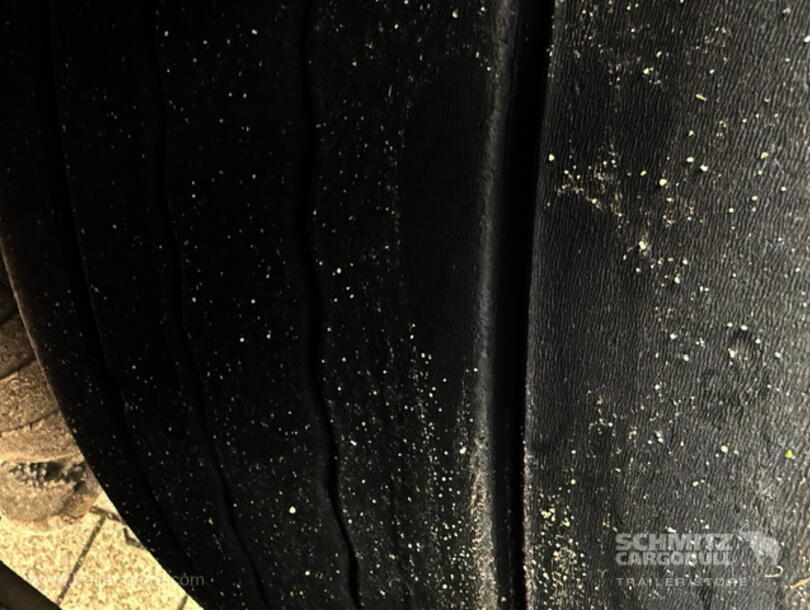 Schmitz Cargobull - Caixa de carga seca (12)