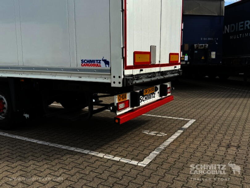 Schmitz Cargobull - Caixa de carga seca (6)