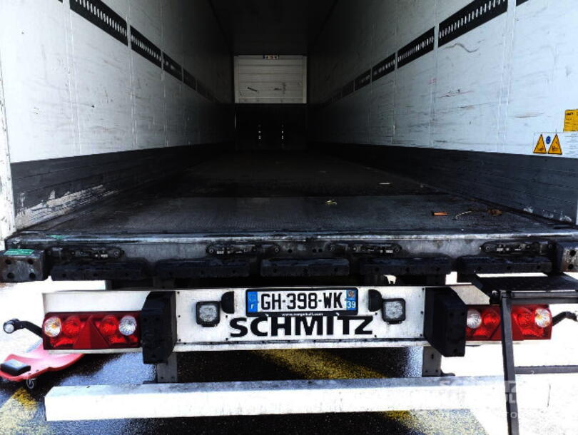 Schmitz Cargobull - per merce secca Mega Furgonatura (2)
