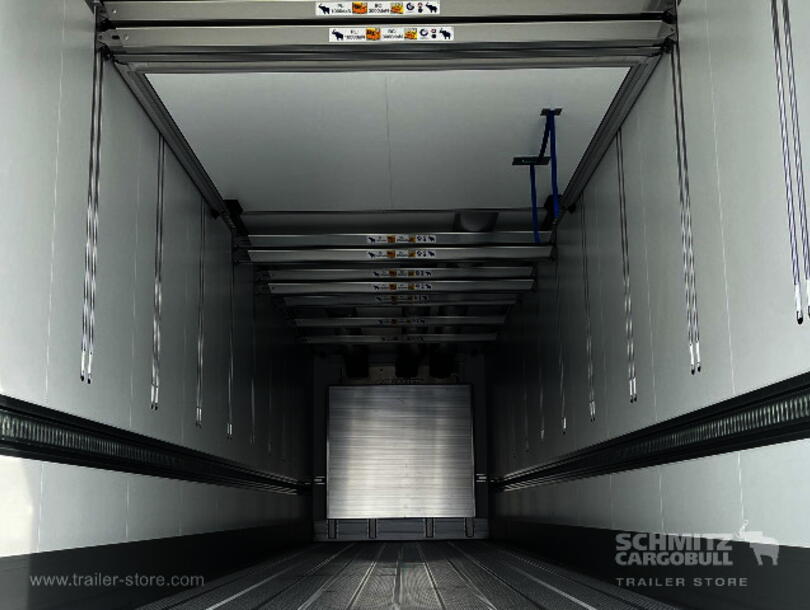 Schmitz Cargobull - Reefer multitemp Insulated/refrigerated box (2)