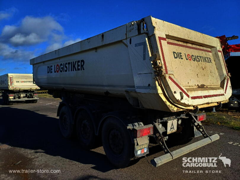 Schmitz Cargobull - stalen halfpipe Kipper (1)