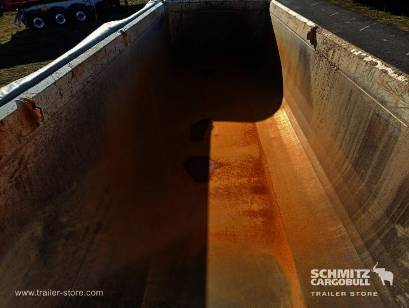 Schmitz Cargobull - stalen halfpipe Kipper (2)
