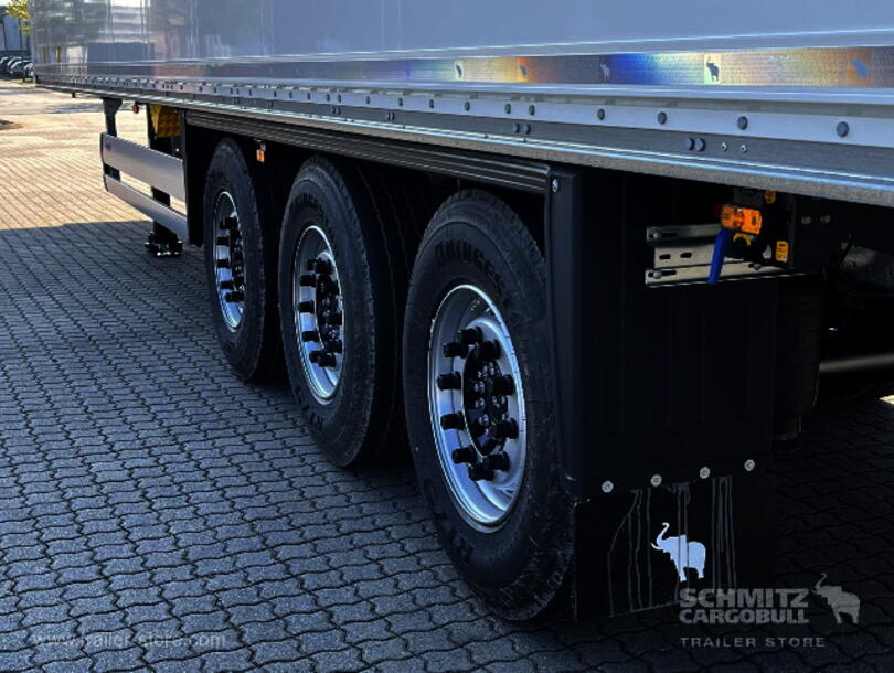 Schmitz Cargobull - Caixa de carga seca (14)
