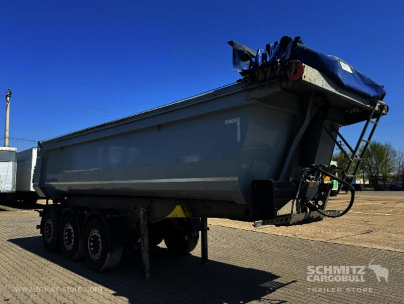 Schmitz Cargobull - steel half pipe body Tipper