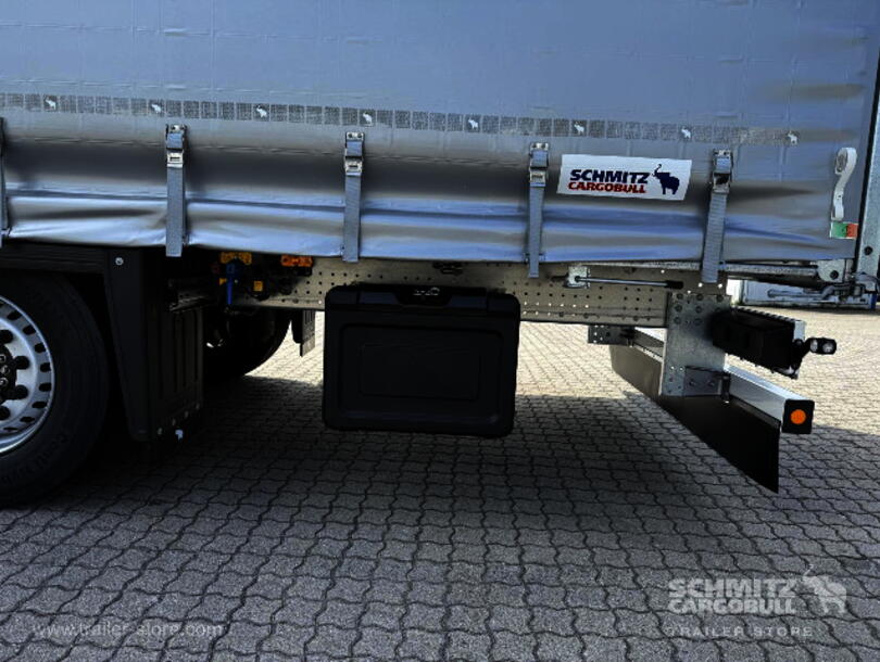 Schmitz Cargobull - Rideaux Coulissant Mega (13)