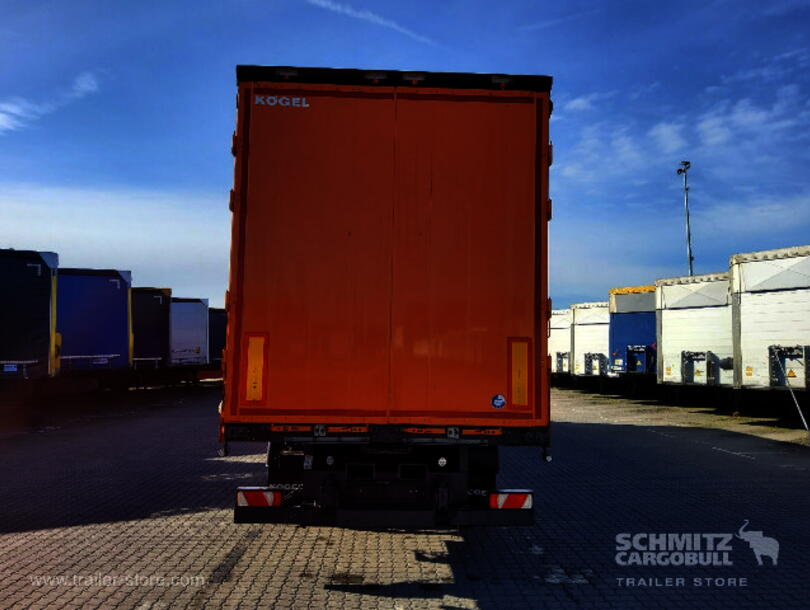 Kögel - Standard Curtainsider (15)