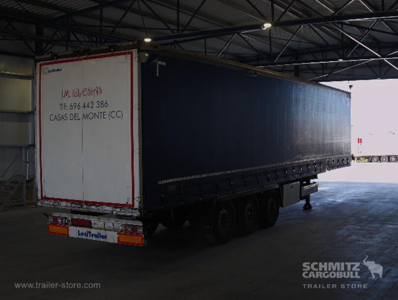 Krone - Standard Curtainsider (5)