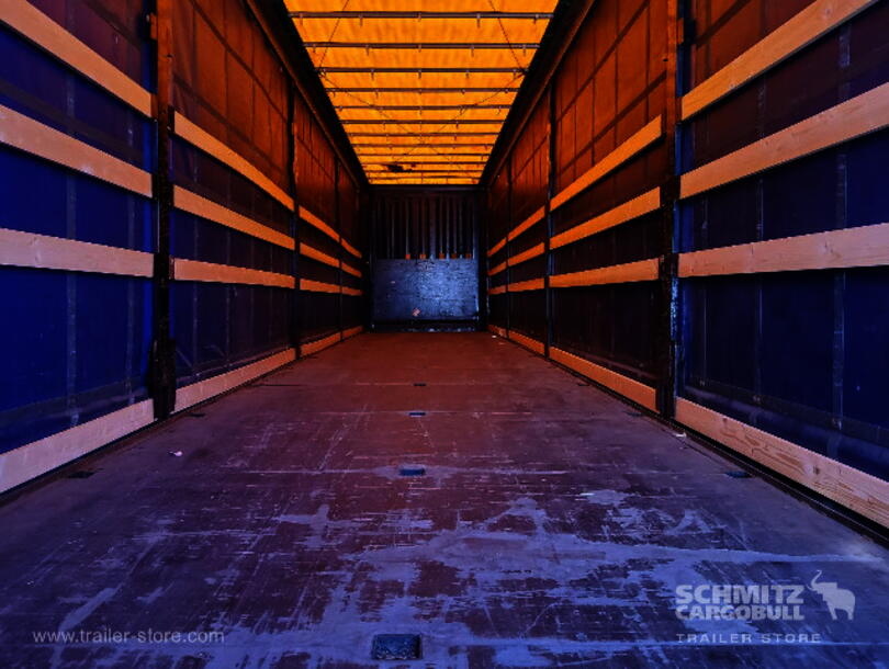 Krone - Mega Curtainsider (2)