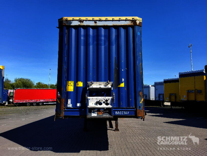 Krone - Mega Curtainsider (8)