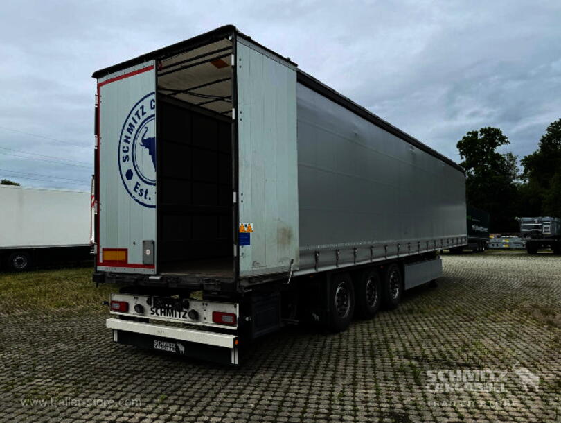 Schmitz Cargobull - Standard Curtainsider (4)