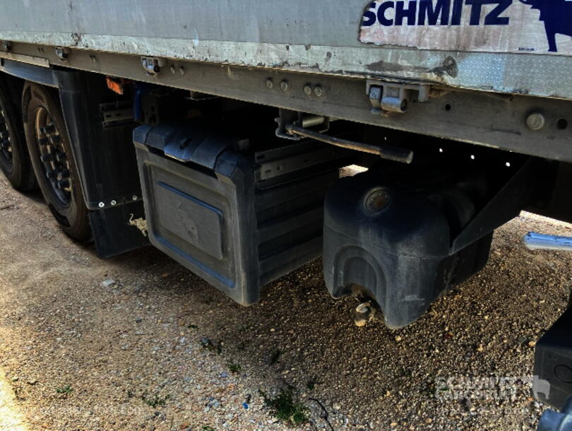 Schmitz Cargobull - dropside Curtainsider (11)