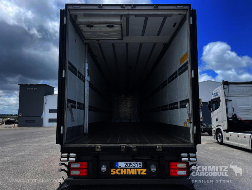 Schmitz Cargobull - Reefer multitemp Insulated/refrigerated box (2)