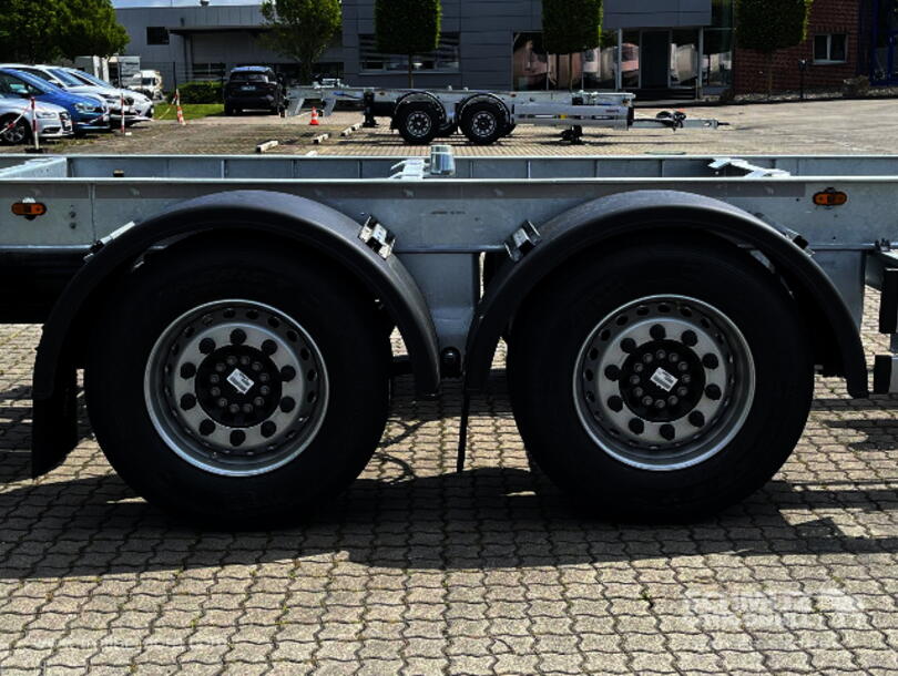 Schmitz Cargobull - Wechselsystem Wechselfahrgestell Standard (8)