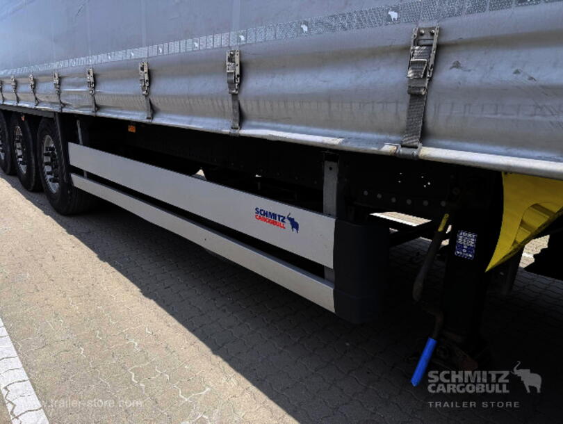 Schmitz Cargobull - Rideaux Coulissant Standard (5)