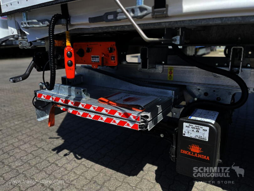  - Standard Curtainsider (18)