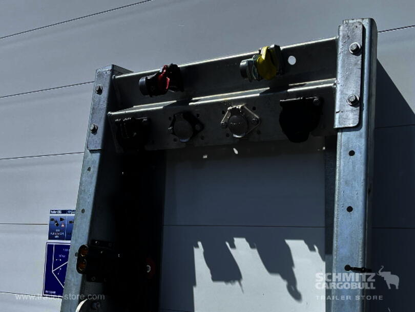  - Standard Curtainsider (21)