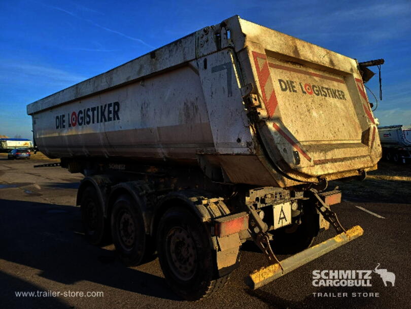 Schmitz Cargobull - steel half pipe body Tipper (1)