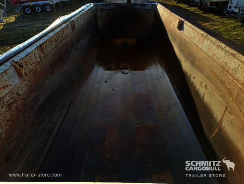 Schmitz Cargobull - steel half pipe body Tipper (2)