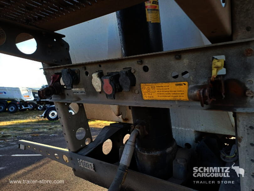 Schmitz Cargobull - steel half pipe body Tipper (7)
