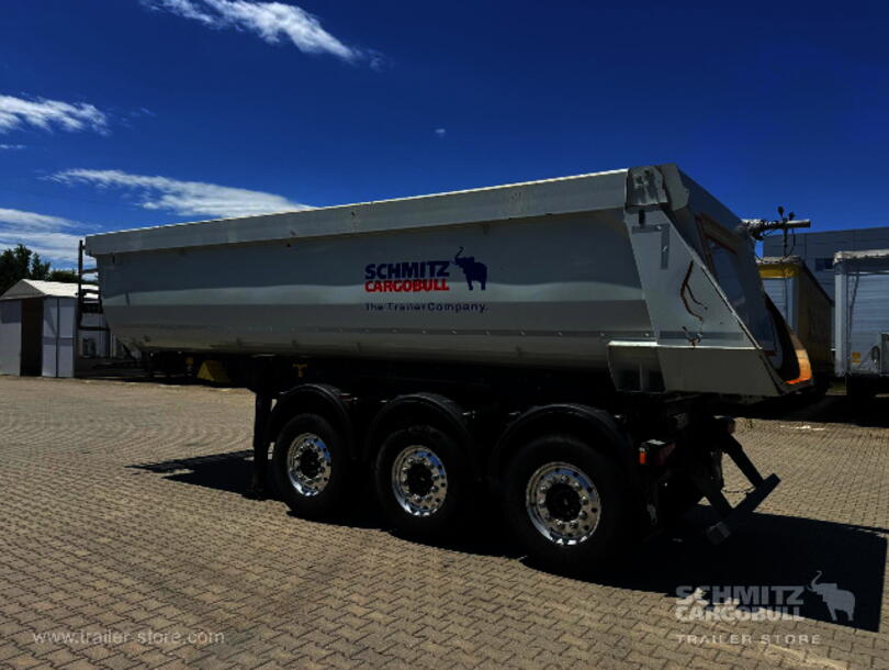 Schmitz Cargobull - Camião basculante con caixa de aço arredondada (3)