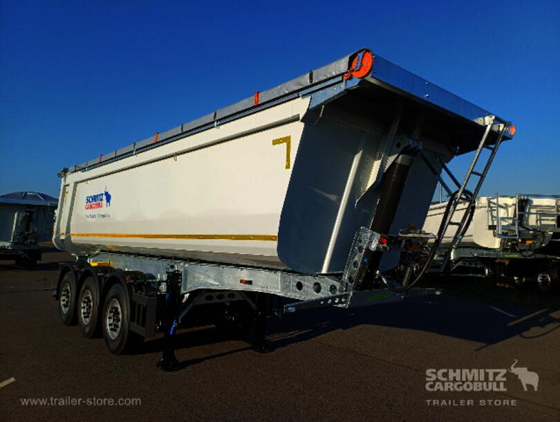 Schmitz Cargobull - steel half pipe body Tipper