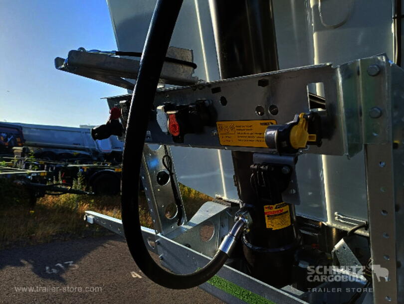 Schmitz Cargobull - steel half pipe body Tipper (7)