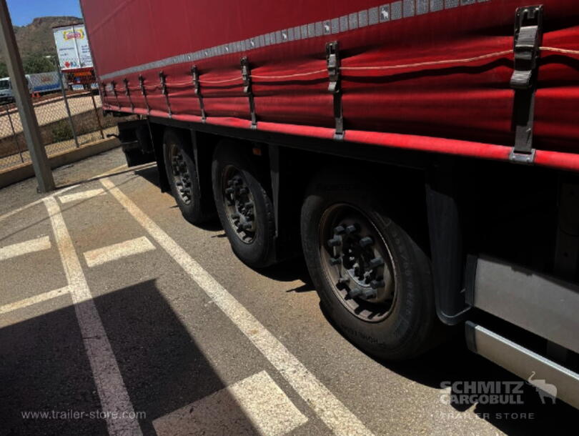 Schmitz Cargobull - Standard Curtainsider (13)