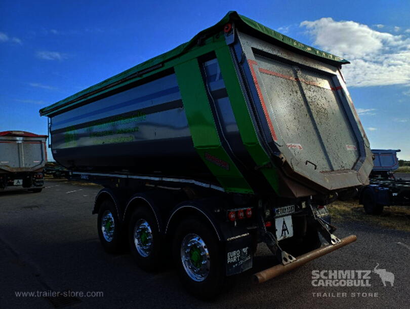 Carnehl - steel half pipe body Tipper (1)