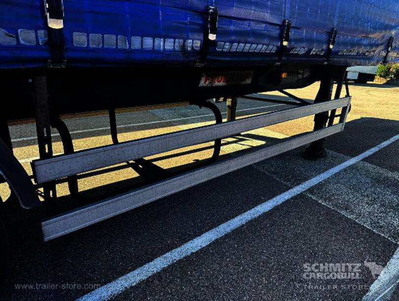 Fruehauf - Standard Curtainsider (8)
