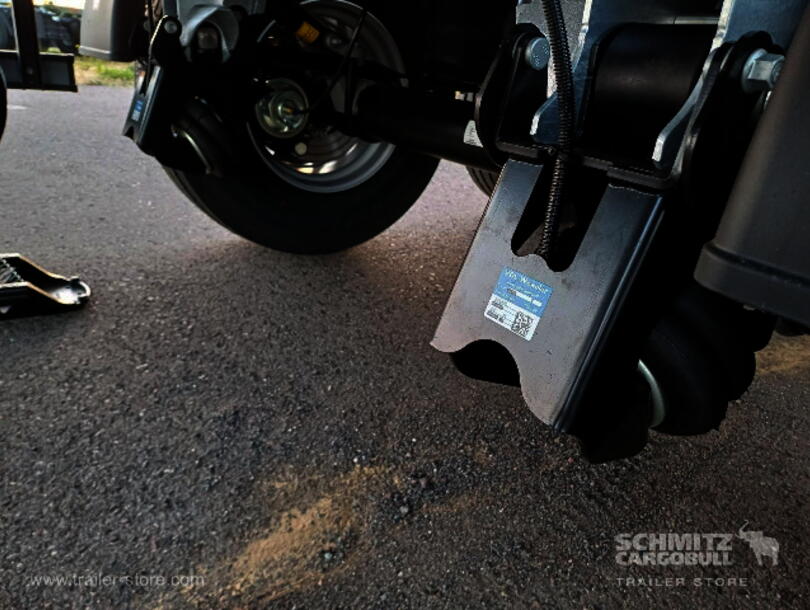 Schmitz Cargobull - steel half pipe body Tipper (9)