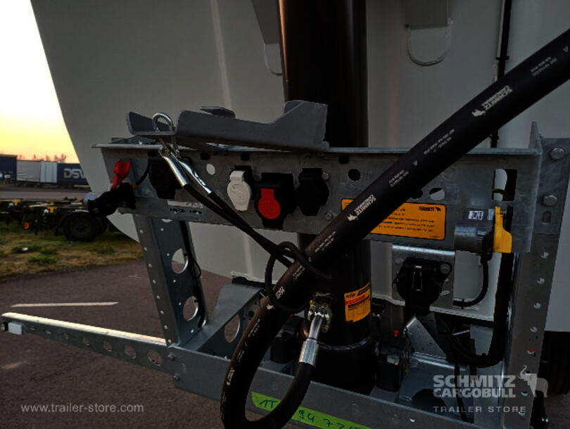 Schmitz Cargobull - steel half pipe body Tipper (7)