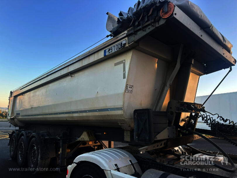 Schmitz Cargobull - steel half pipe body Tipper (8)