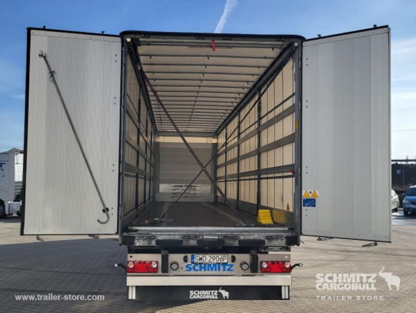 Schmitz Cargobull - Rideaux Coulissant porte-bobines (4)